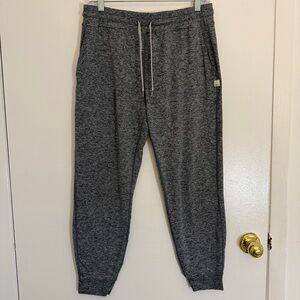 Vuori Heather Grey Performance Joggers DreamKnit Size Small Regular Length